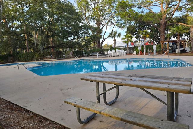 226 S Sea Pines Dr Apt 1592, Hilton Head Island, SC 29928