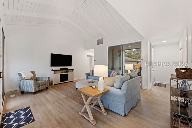 226 S Sea Pines Dr Apt 1592, Hilton Head Island, SC 29928