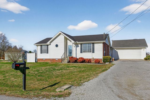 624 Kendra Dr, Smithville, TN 37166