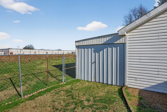 624 Kendra Dr, Smithville, TN 37166