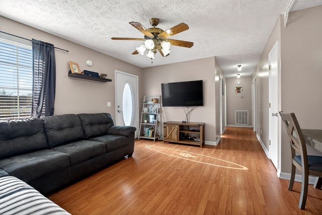 624 Kendra Dr, Smithville, TN 37166