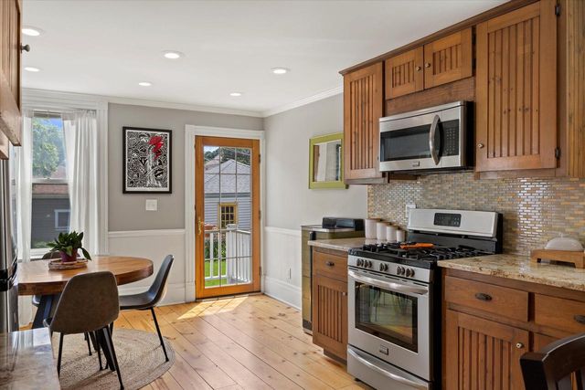 3146 S Kinnickinnic AVENUE, Milwaukee, WI 53207