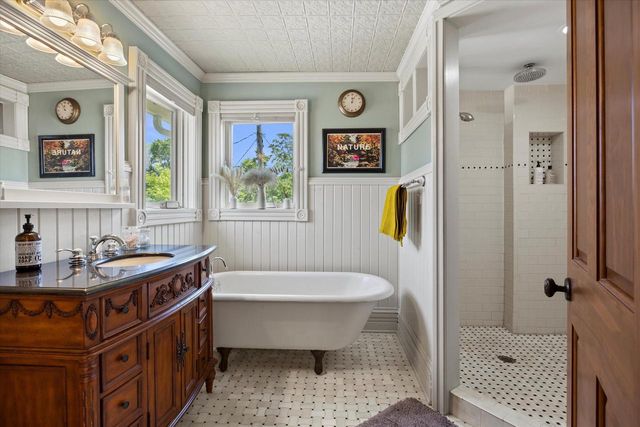 3146 S Kinnickinnic AVENUE, Milwaukee, WI 53207