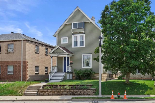 3146 S Kinnickinnic AVENUE, Milwaukee, WI 53207