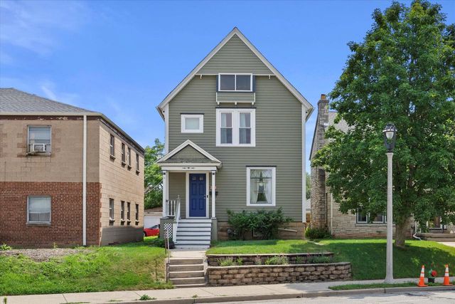 3146 S Kinnickinnic AVENUE, Milwaukee, WI 53207