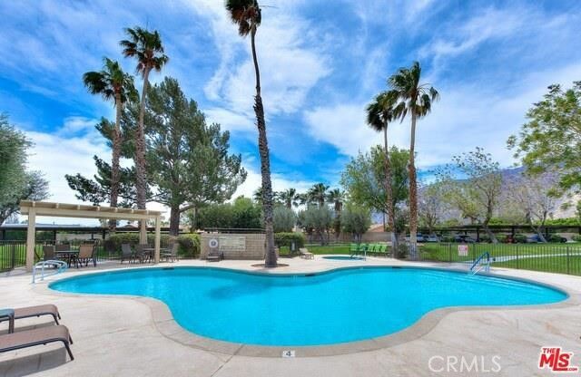 420 N Villa Court, Palm Springs, CA 92262