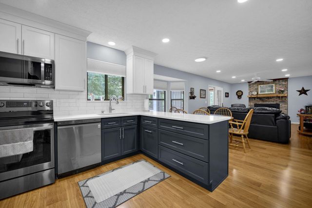 12404 Woodsfield Circle NW, Pickerington, OH 43147