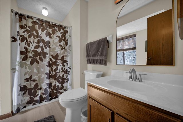 12404 Woodsfield Circle NW, Pickerington, OH 43147