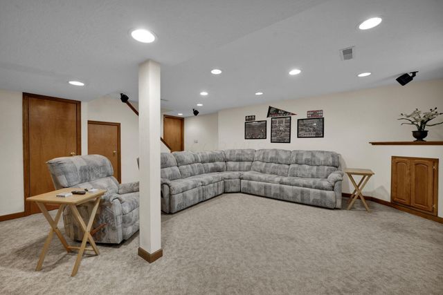 12404 Woodsfield Circle NW, Pickerington, OH 43147
