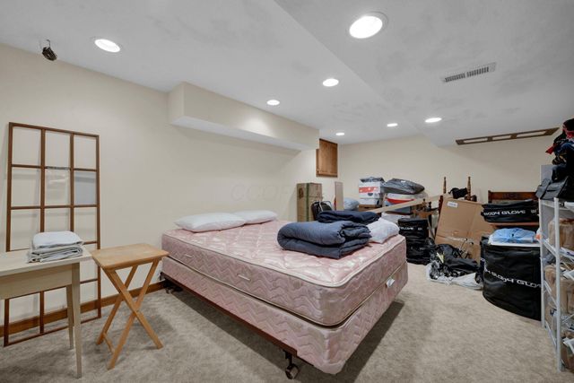 12404 Woodsfield Circle NW, Pickerington, OH 43147