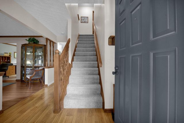 12404 Woodsfield Circle NW, Pickerington, OH 43147