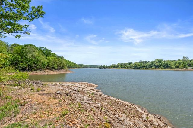 18649 Saddle Shop Lane, Springdale, AR 72764