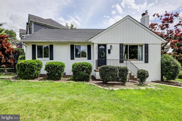 2013 PATRICK HENRY DR, Arlington, VA 22205