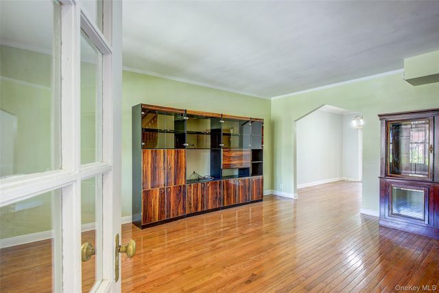 85-62 66th Road, Rego Park, NY 11374