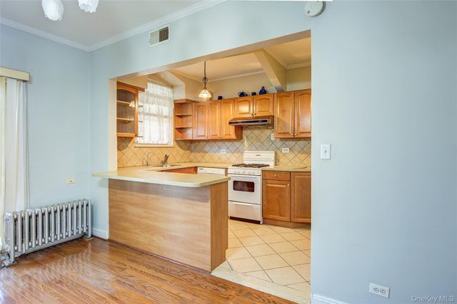 85-62 66th Road, Rego Park, NY 11374