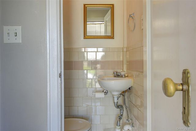 85-62 66th Road, Rego Park, NY 11374