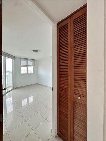 576 Av ARTERIAL B PH-S, San Juan, PR 00918