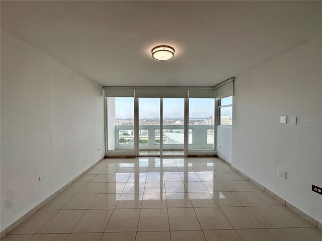 576 Av ARTERIAL B PH-S, San Juan, PR 00918