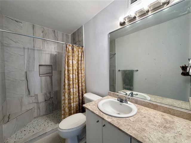 576 Av ARTERIAL B PH-S, San Juan, PR 00918