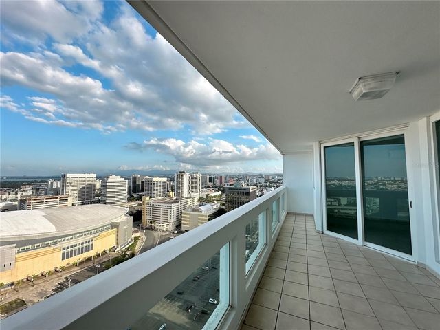 576 Av ARTERIAL B PH-S, San Juan, PR 00918