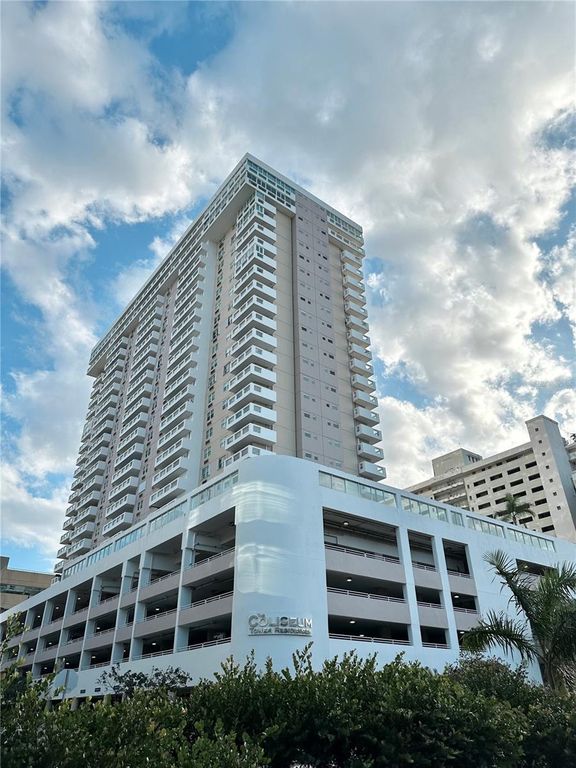 576 Av ARTERIAL B PH-S, San Juan, PR 00918