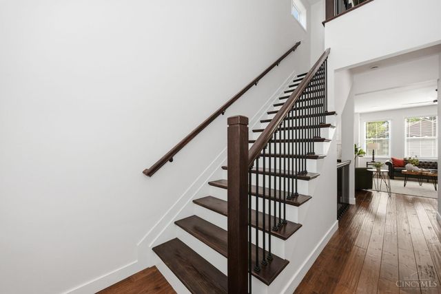 4718 Ward Street, Cincinnati, OH 45227