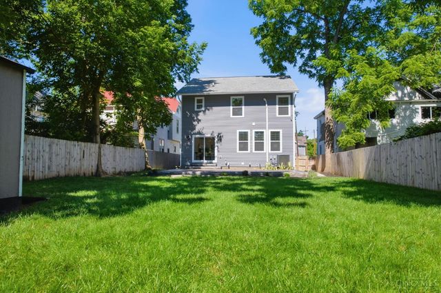 4718 Ward Street, Cincinnati, OH 45227