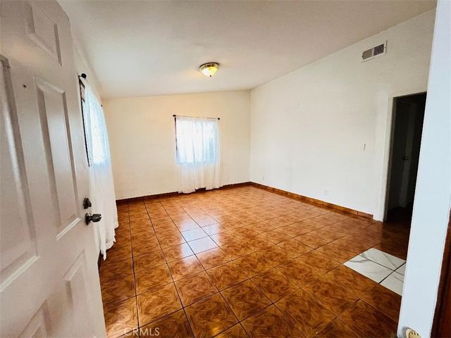 12022 207th, Lakewood, CA 90715