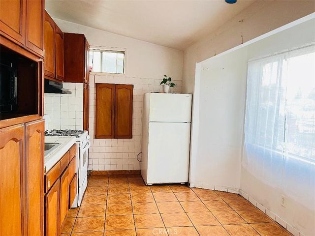 12022 207th, Lakewood, CA 90715