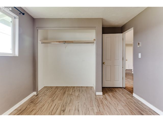 432 40TH St, Springfield, OR 97478