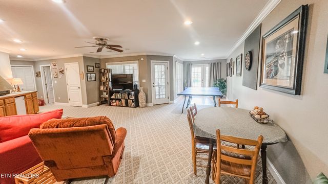 1145 Creekside Village Way, Seymour, TN 37865