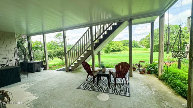 1145 Creekside Village Way, Seymour, TN 37865