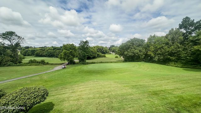 1145 Creekside Village Way, Seymour, TN 37865