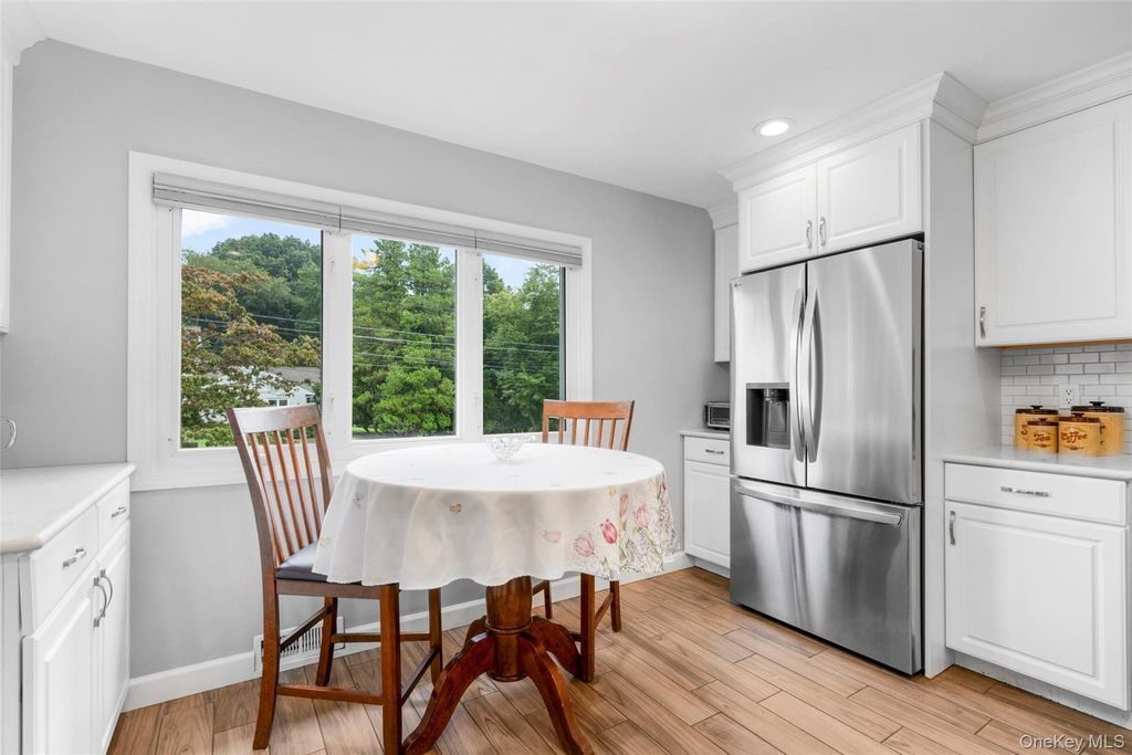 410 S Chelsea Road, White Plains, NY 10603 — photo 5