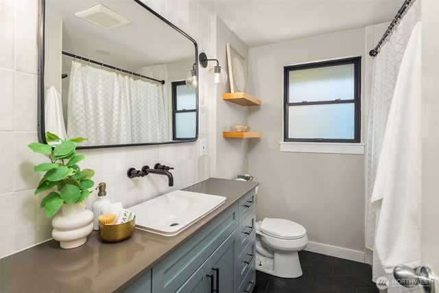 4306 29th Avenue W, Seattle, WA 98199