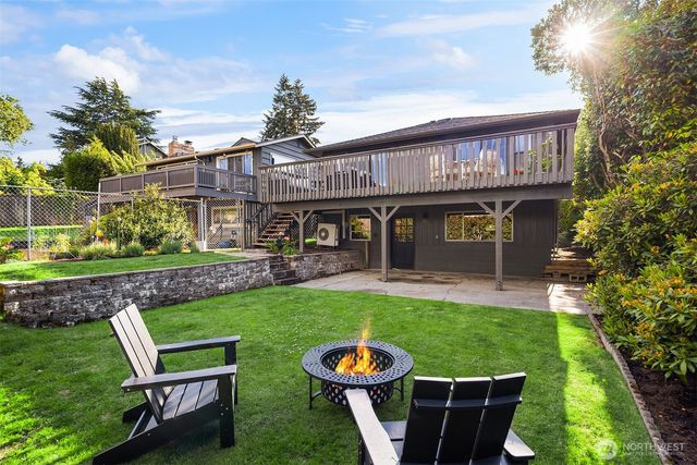 4306 29th Avenue W, Seattle, WA 98199