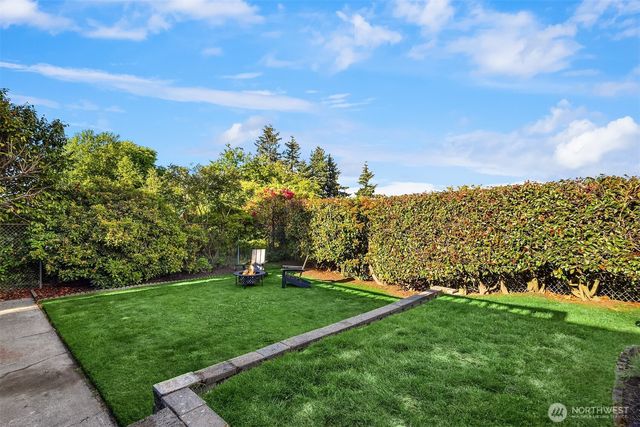 4306 29th Avenue W, Seattle, WA 98199