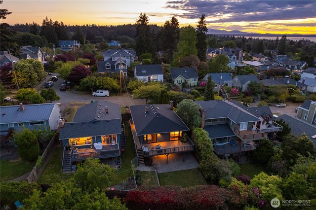 4306 29th Avenue W, Seattle, WA 98199