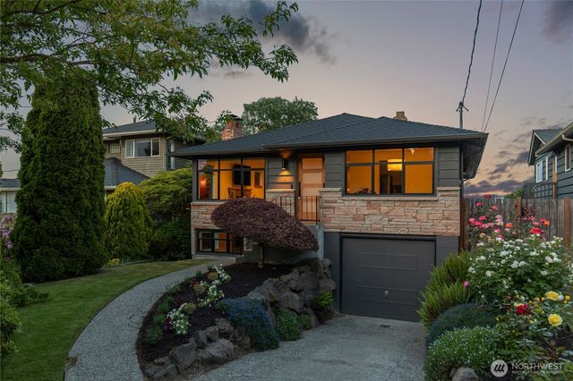 4306 29th Avenue W, Seattle, WA 98199