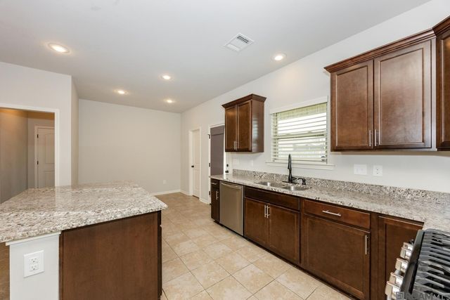 18310 Dove Hollow Dr, Prairieville, LA 70769