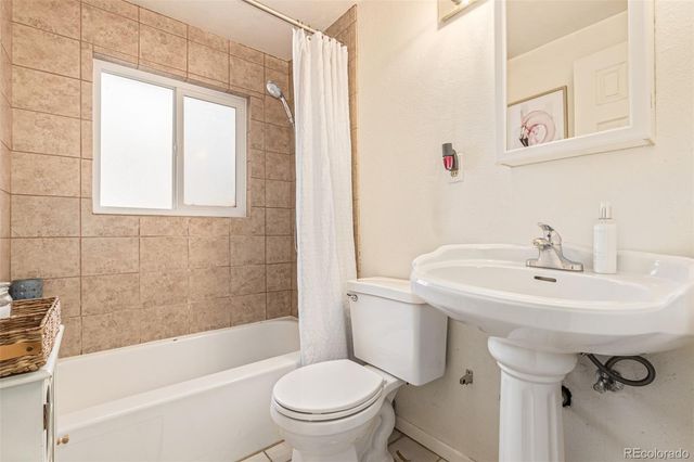 3008 Zion Street, Aurora, CO 80011