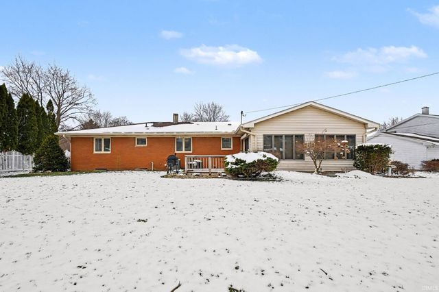 1372 Berkshire Drive, South Bend, IN 46614