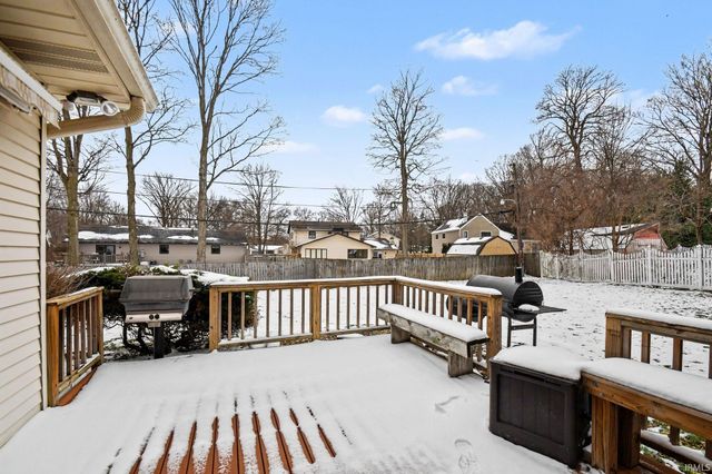 1372 Berkshire Drive, South Bend, IN 46614