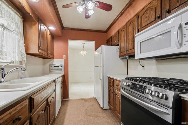 1372 Berkshire Drive, South Bend, IN 46614