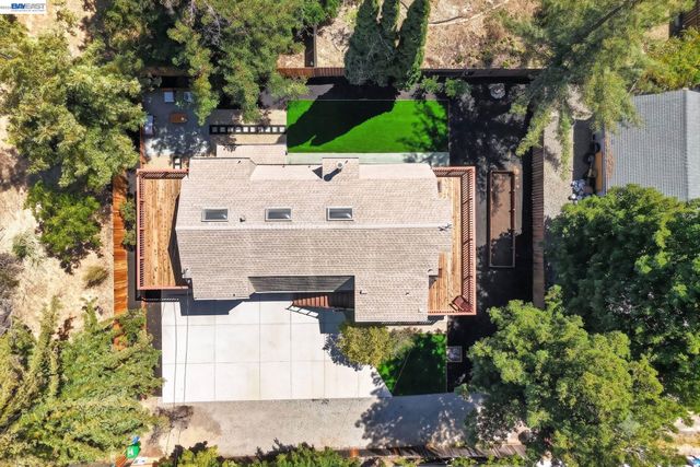 23884 Madeiros Ave, Fairview, CA 94541