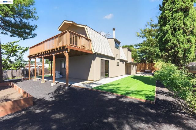 23884 Madeiros Ave, Fairview, CA 94541