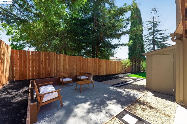 23884 Madeiros Ave, Fairview, CA 94541