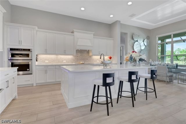 14238 Galley CT, Naples, FL 34114