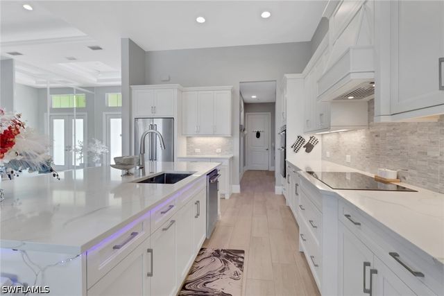 14238 Galley CT, Naples, FL 34114