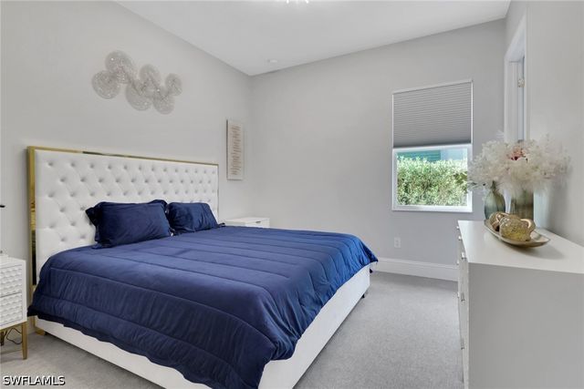 14238 Galley CT, Naples, FL 34114